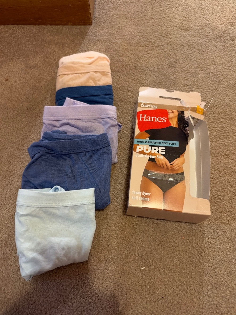 Women’s Hanes Hipster underwear
